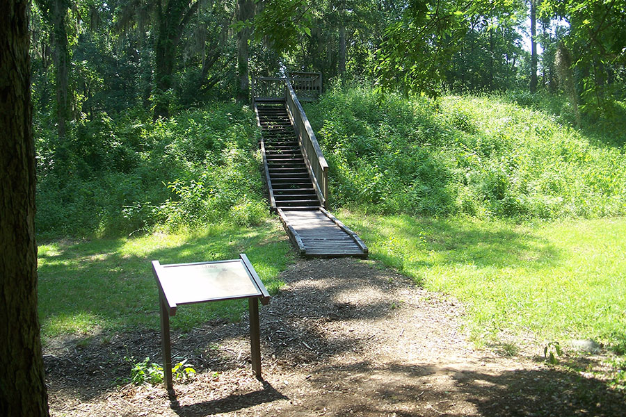 wooden steps in natural area at Lake Jackson Mounds Archaeological State Park